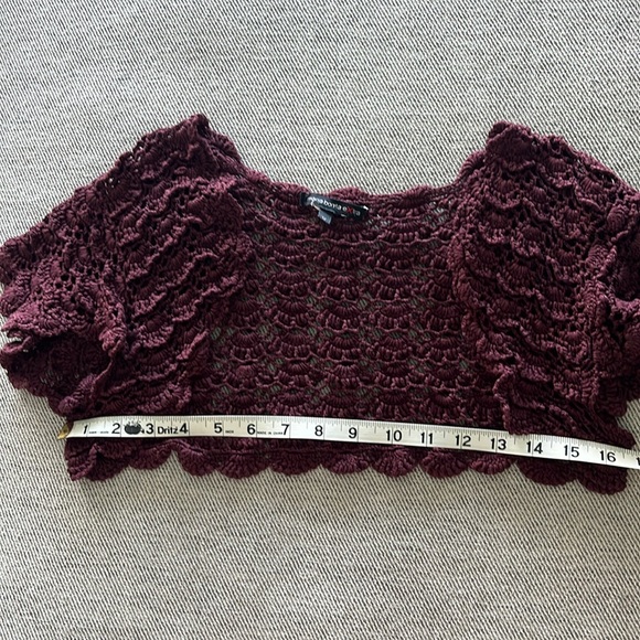Cropped Crochet Bolero Top - Picture 5 of 6